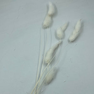Cake Topper Cream Bunny Tails (5pc)