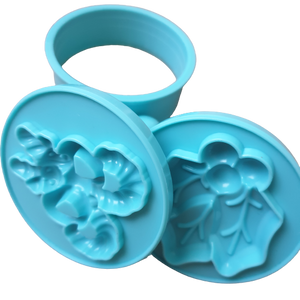 Cookie cutter and stamp set 7.5cm Y218