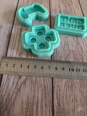 Pre loved mould remote bundle