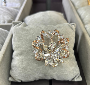 Diamante brooch for decor or cake decorating rose gold
