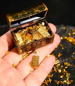 Plastic Pirate Chest With Golden Nuggets
