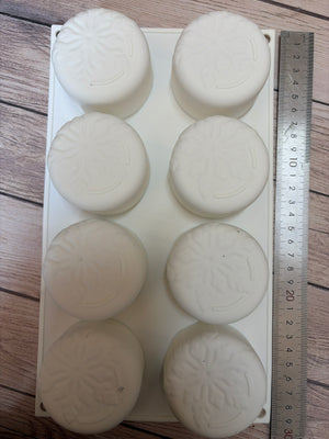 Pre loved flower soap mould
