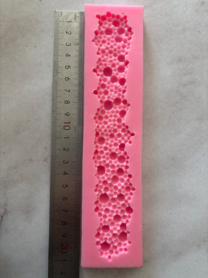 Pre Loved mould Bubble border