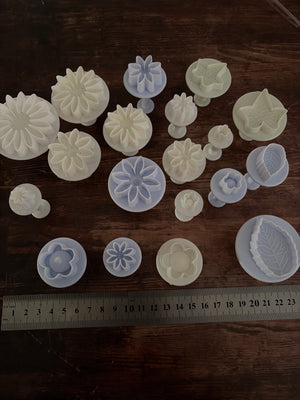 Pre loved flower leaves cutter plunger