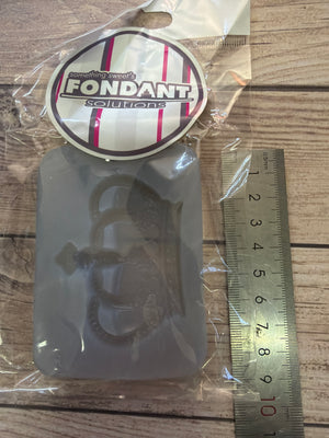 Pre loved silicone mould crown (New)