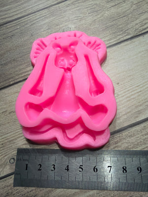 Pre loved mould lion