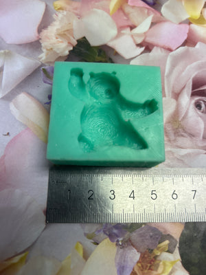 PRE LOVED Silicone Mould Bear