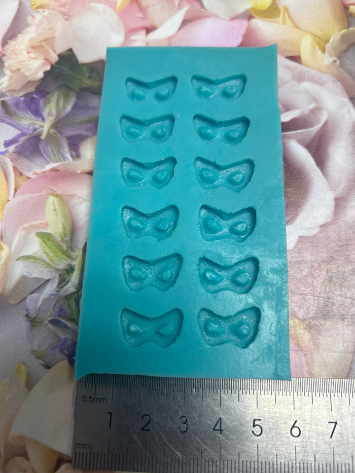 PRE LOVED Silicone Mould Mask