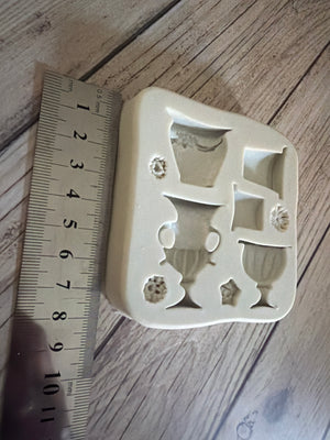 Pre loved mould pots