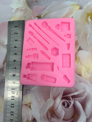 PRE LOVED Silicone Mould Make Up