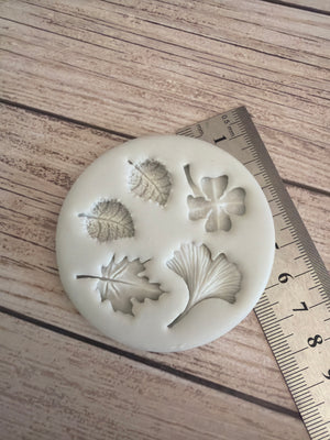Pre loved silicone mould leaves