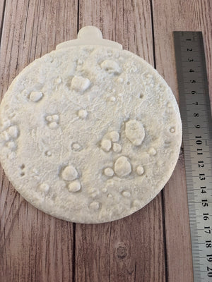Pre loved mould moon