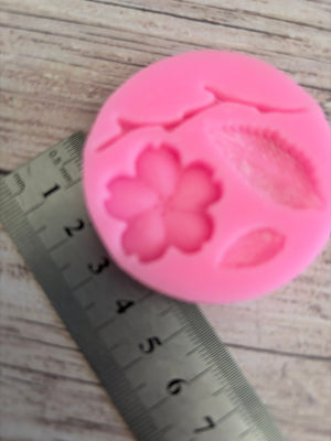 Pre loved silicone mould blossom