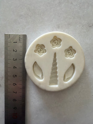 Pre Loved mould Unicorn