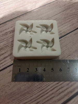 Pre loved mould pin wheel
