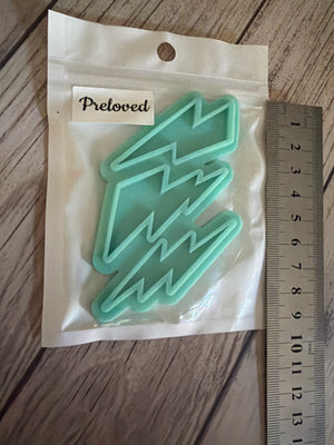 Pre loved mould lightning bolt