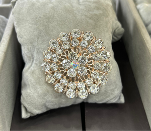 Diamante brooch for decor or cake decorating rose gold