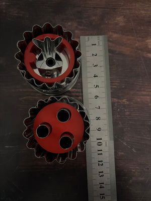 Pre loved metal round cutter