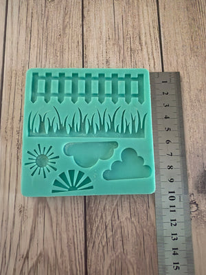Pre loved mould fence cloud