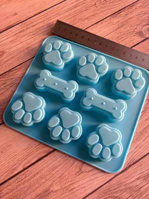 Pre loved soap mould paw bone
