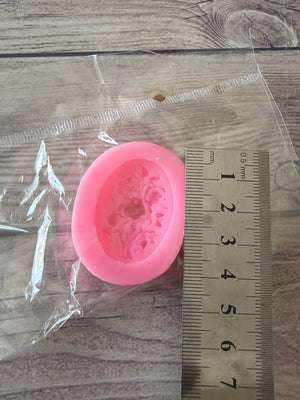 Pre loved mould brouch