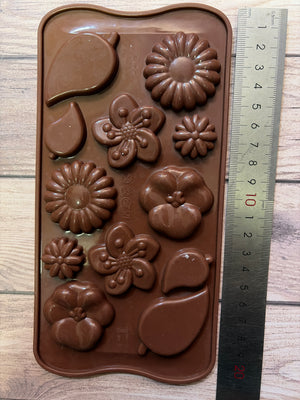 Pre loved soap mould Flower
