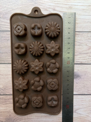 Pre loved soap mould Flower