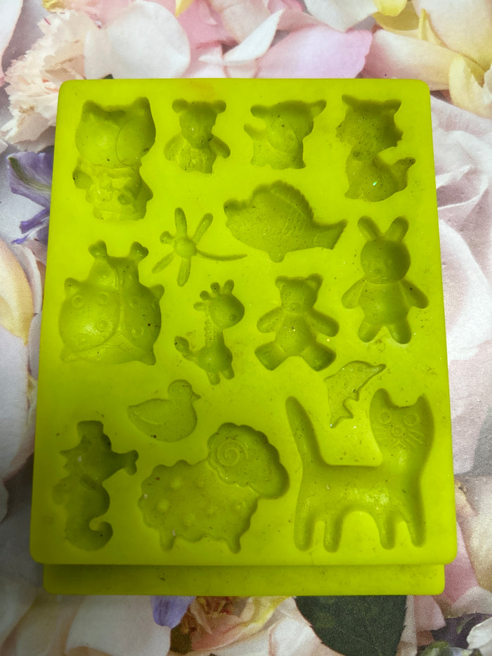 PRE LOVED Silicone Mould Animals