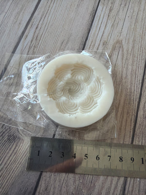 Pre loved silicone mould