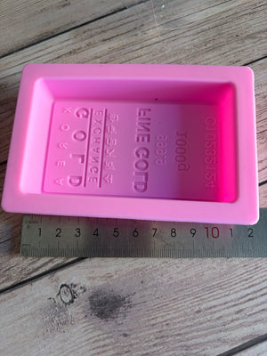Pre loved soap mould gold bar