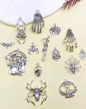 Charm Pack Skull 14pcs