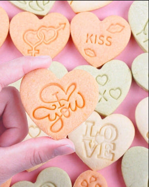 B Cookie Stamp  Love Valentine