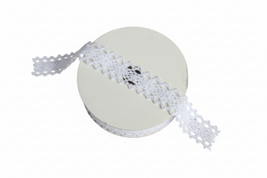 1.5m White Lace Ribbon