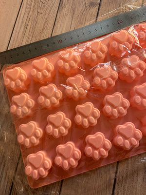 Pre loved soap mould paw