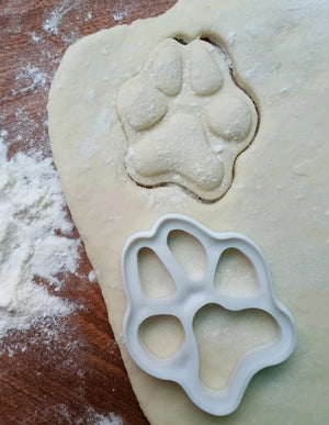 Plastic Cookie Cutter Paw