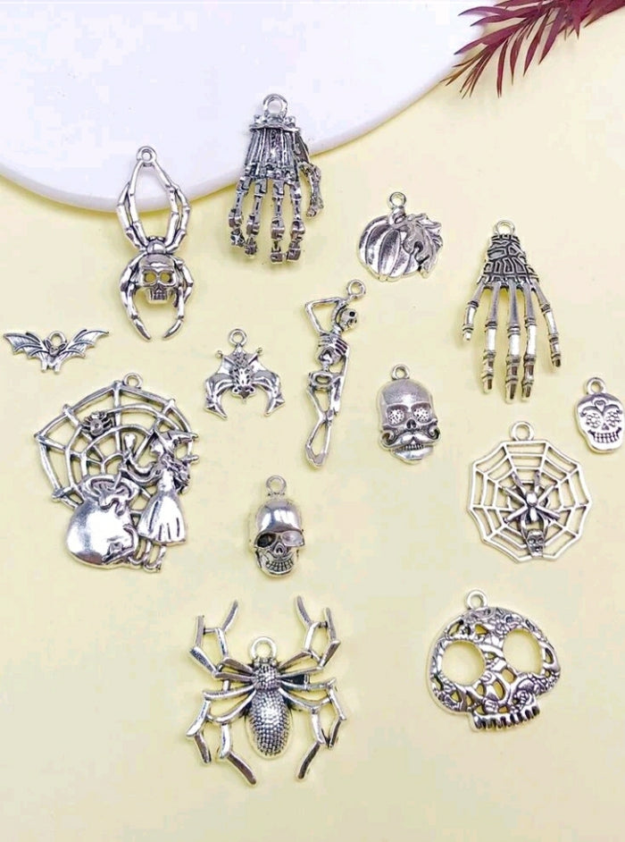 Charm Pack Skull 14pcs