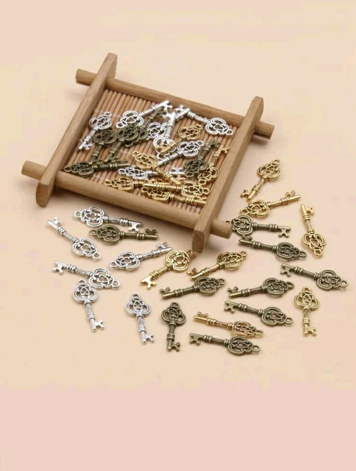 Charm Pack Random Keys 40pcs