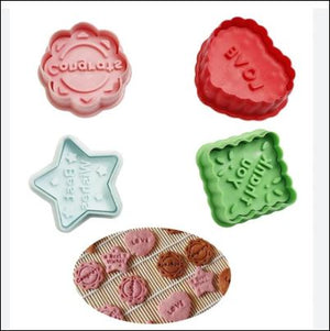 Fondant plunger Cutter Congrats