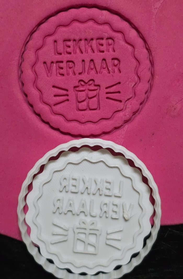 ST126 Lekker Verjaar Cupcake Stamp