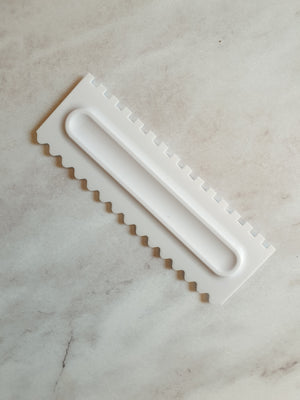 Plastic Icing comb scraper, A