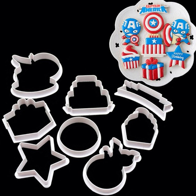 Captain America plastic cookie cutter set