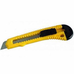 Craft knife with extra blades