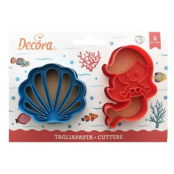 Plastic cookie cutter under the sea