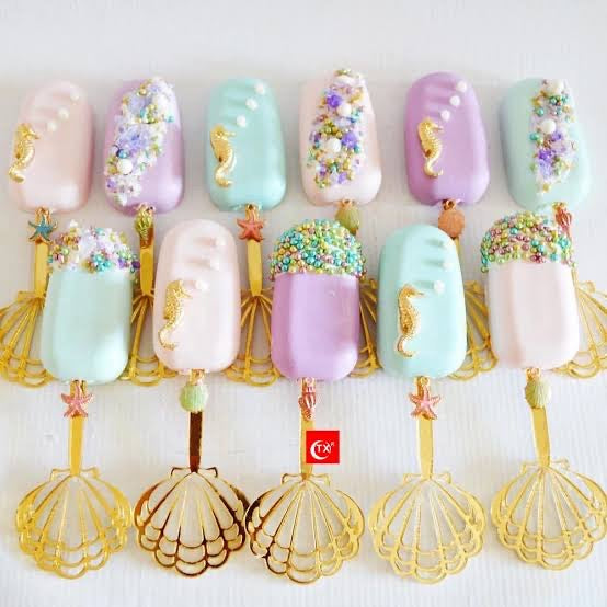 Gold shell cakesicle sticks 10 per pack