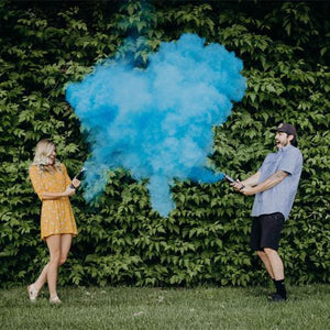 Gender reveal colour run Smoke canon  Blue