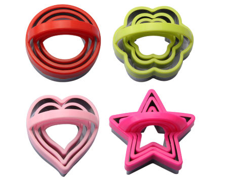 Metal various cutter shapes, star, heart, flower and round, color may differ