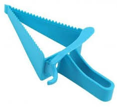 Blue Cake separator cutter