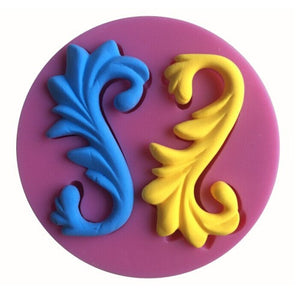 Curly Border silicone mould, for fondant, size of mould 10cm